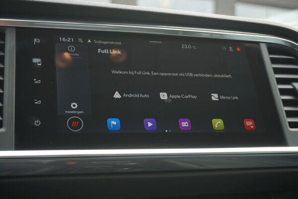 Apple Carplay/Android Auto