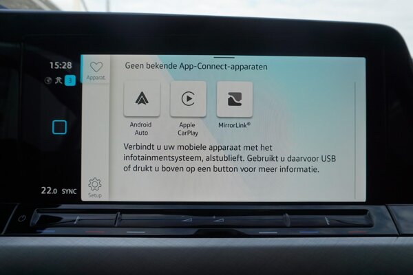 Apple Carplay/Android Auto Apple Carplay/Android Auto