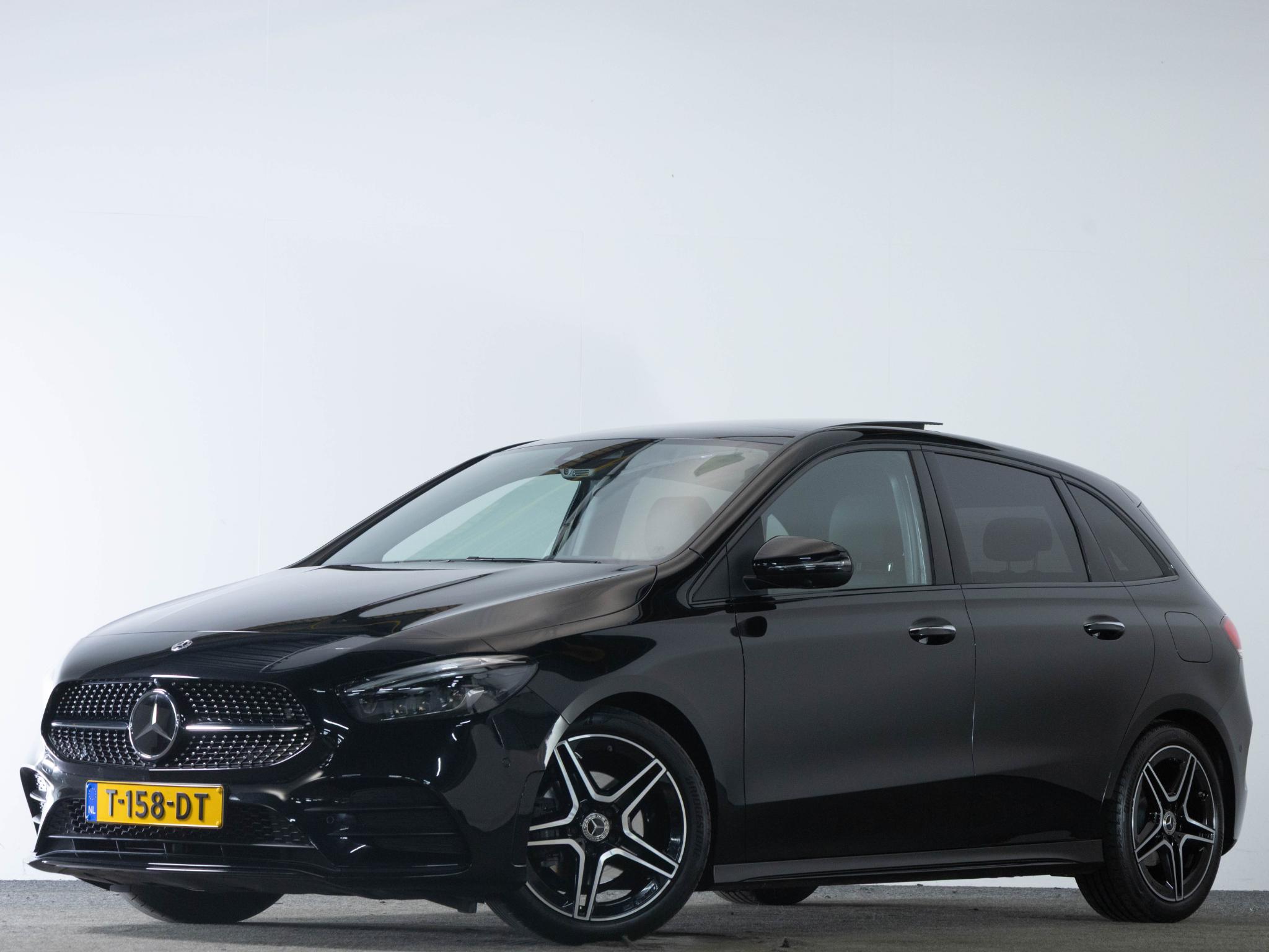 Mercedes-Benz B-Klasse AMG-Line 180 136pk