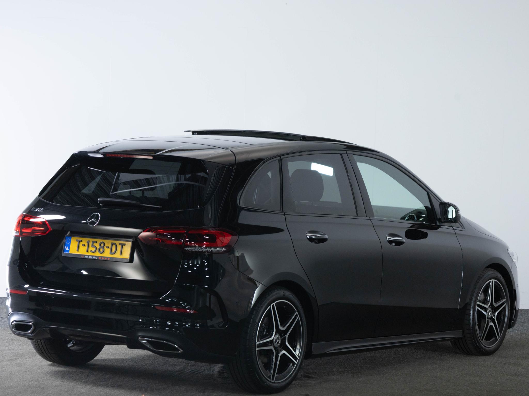 Mercedes-Benz B-Klasse AMG-Line 180 136pk - Afbeelding 4