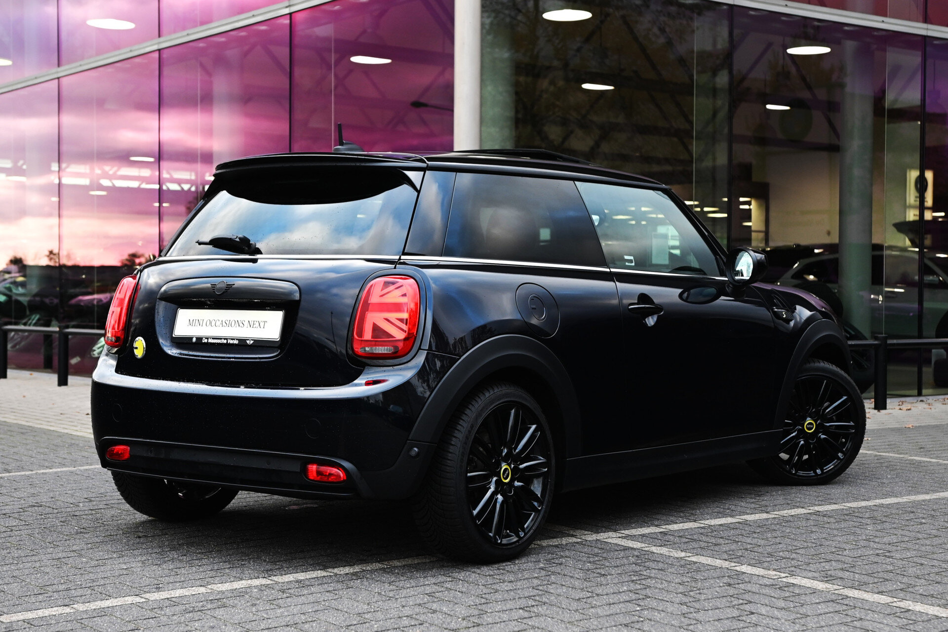 MINI Electric Classic - Afbeelding 2