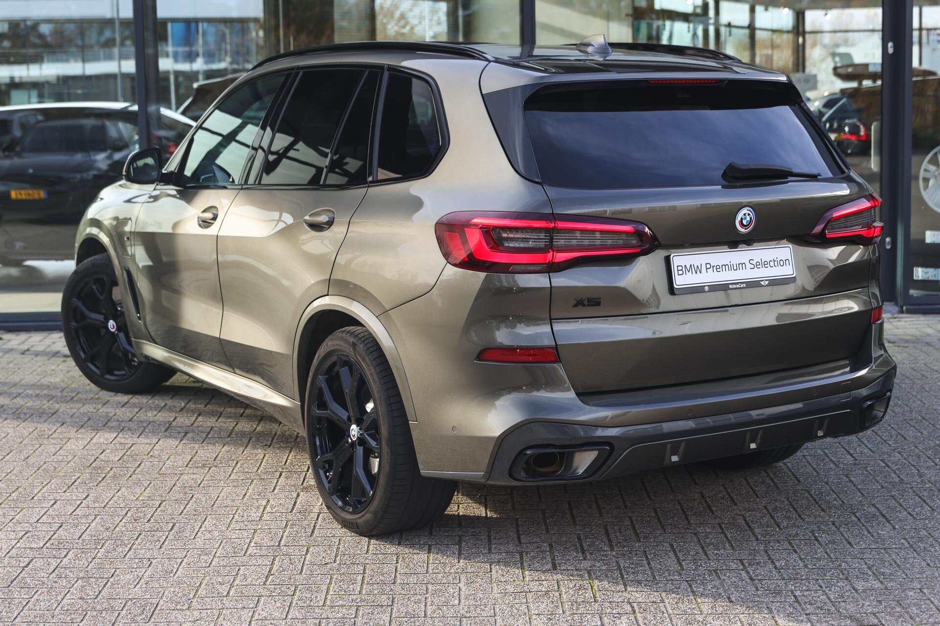 BMW X5 xDrive45e M Sport Automaat - Afbeelding 2