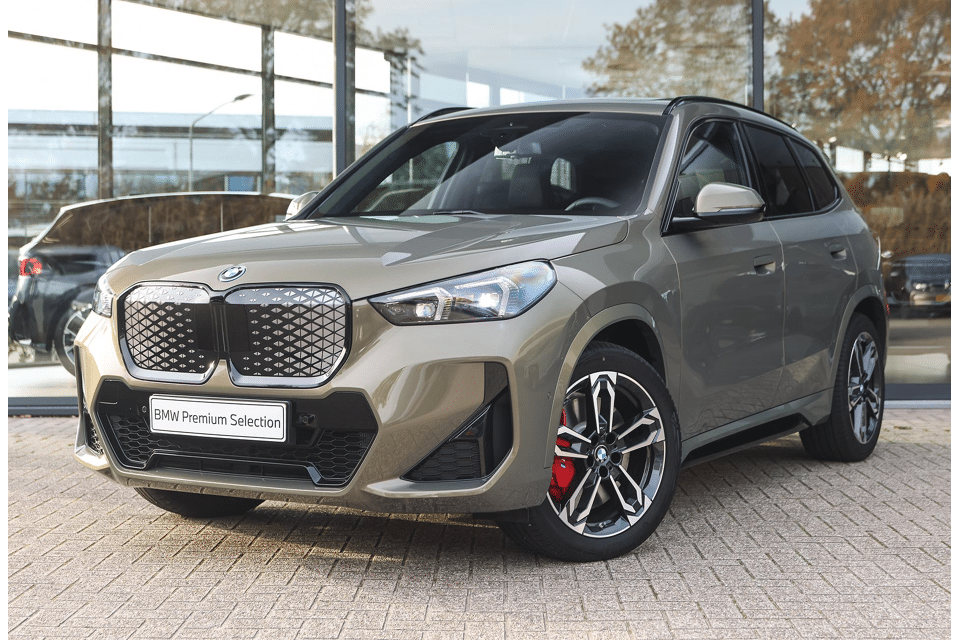 BMW iX1 eDrive20 M Sport - Afbeelding 1