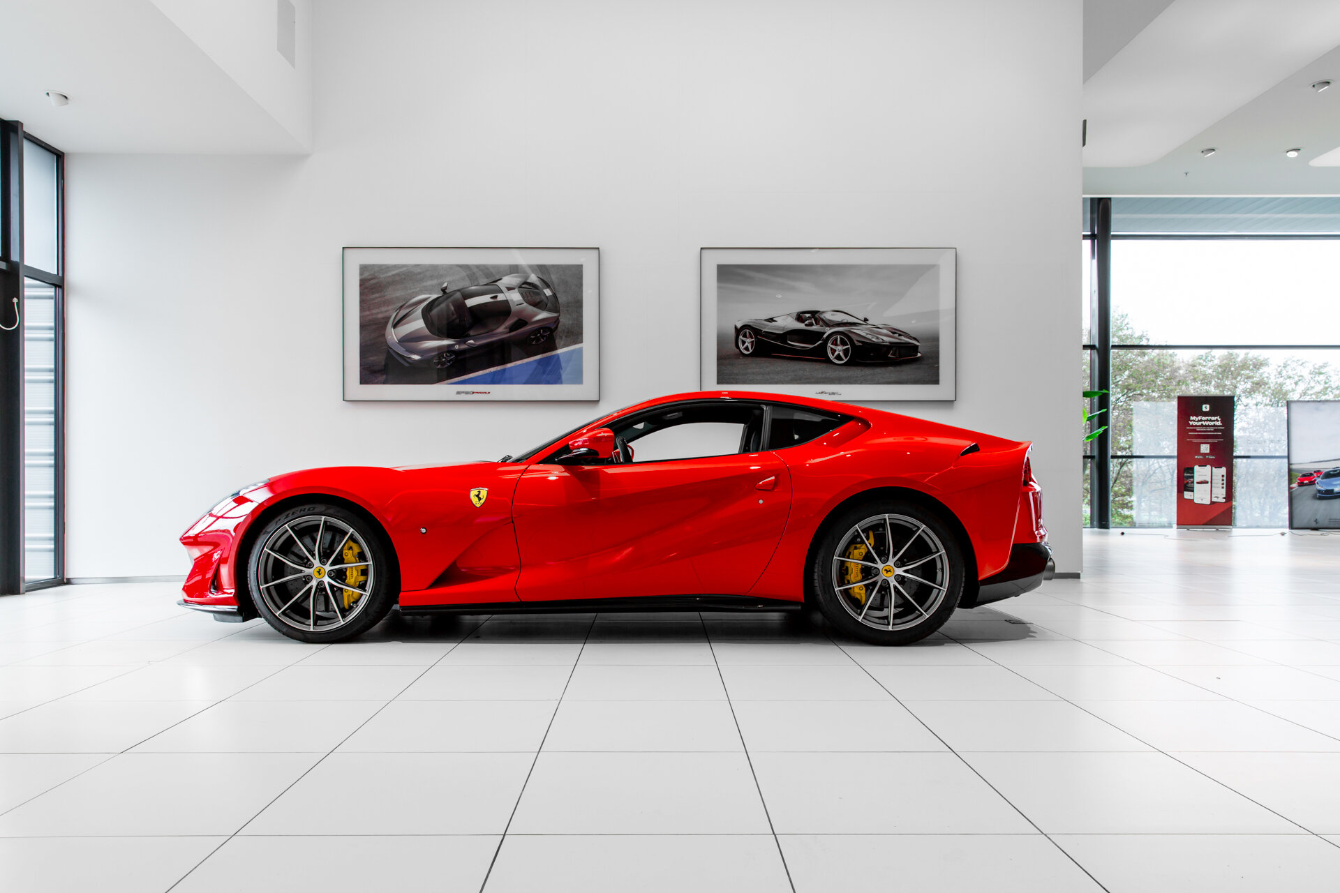 Ferrari 812 Superfast ~Ferrari Munsterhuis~