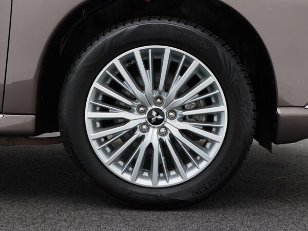 lichtmetalen velgen 18"