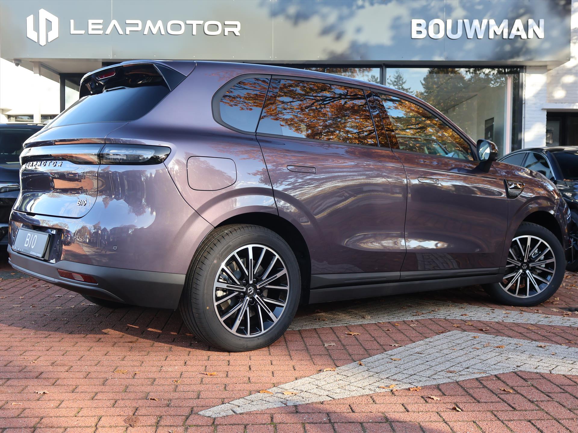 Leapmotor B10 EV 67,1 kWh 218PK Design ProMax, Rijklaarprijs | NIEUW | Panoramadak | Navigatie | Camera | Adaptieve Cruise Control - Afbeelding 5