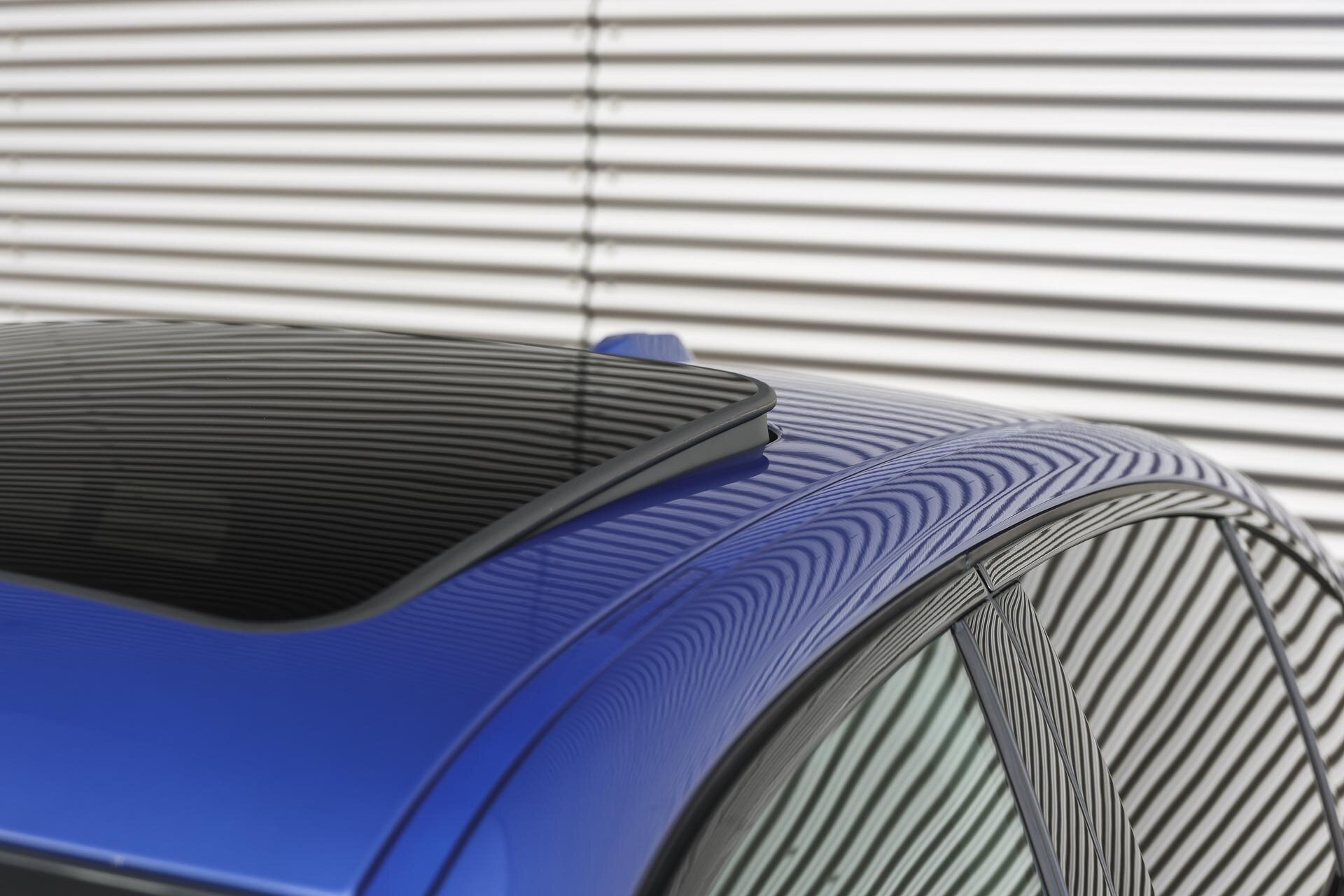 BMW 3 Serie 330e M Sport Automaat - Afbeelding 4