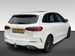 Mercedes-Benz B-Klasse B180 136PK AUTOMAAT SOLUTION AMG PANO WIDESCREEN LED CAMERA WINTERPACK TREKHAAK - Afbeelding 3