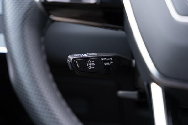 cruise control adaptief met Stop&Go cruise control adaptief met Stop&Go