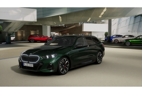 BMW 5 Serie Touring 550e xDrive M Sport Automaat