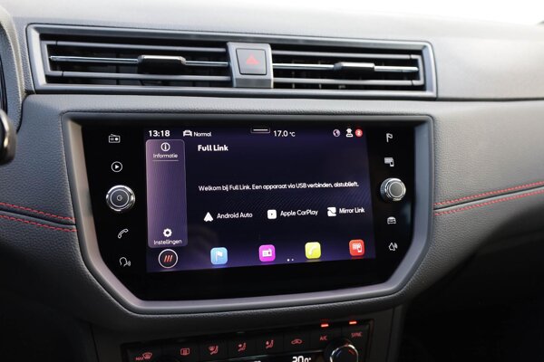 Apple Carplay/Android Auto