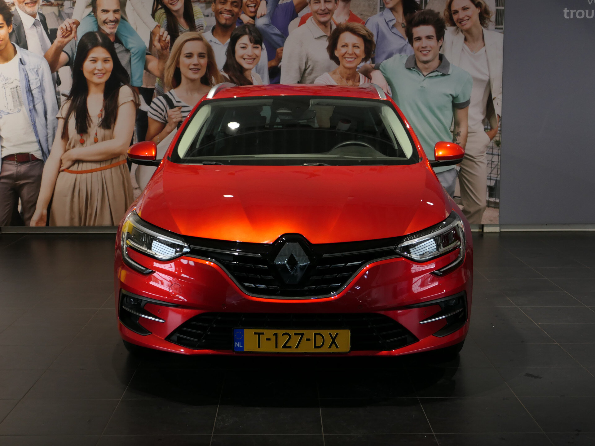 Renault Mégane Estate 1.3 TCe 140 Techno - Occasion Lease vanaf €474 p/m - - Afbeelding 2