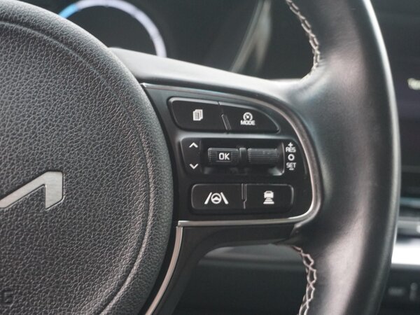 cruise control adaptief met Stop&Go en stuurhulp cruise control adaptief met Stop&Go en stuurhulp