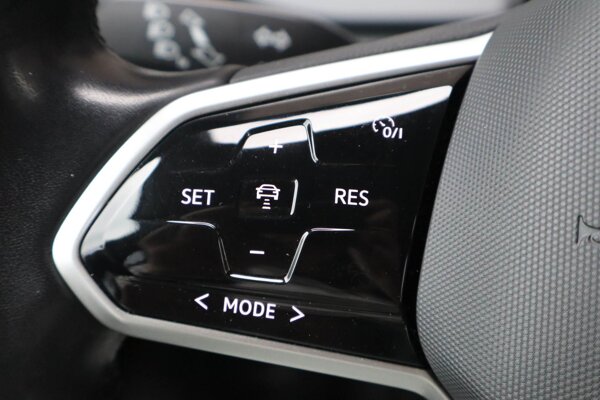 cruise control adaptief met Stop&Go cruise control adaptief met Stop&Go