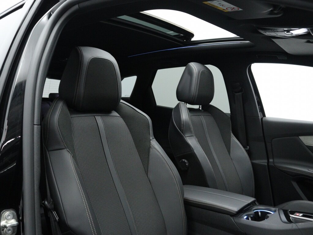 Peugeot 3008 1.6 Plugg in Hybrid 225 GT | Panoramadak | Navigatie | Camera | - Afbeelding 4