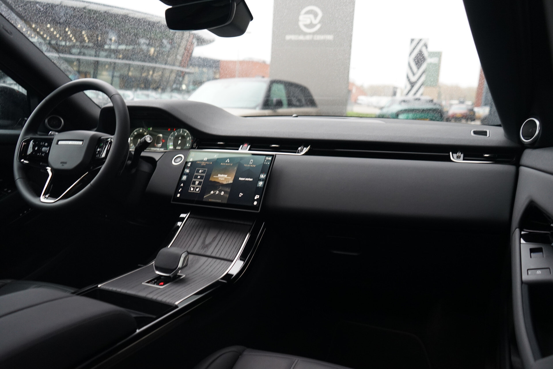 Land Rover Range Rover Evoque P270e PHEV AWD Graphite Edition | Occasion Lease vanaf € 954 p/m - Afbeelding 3