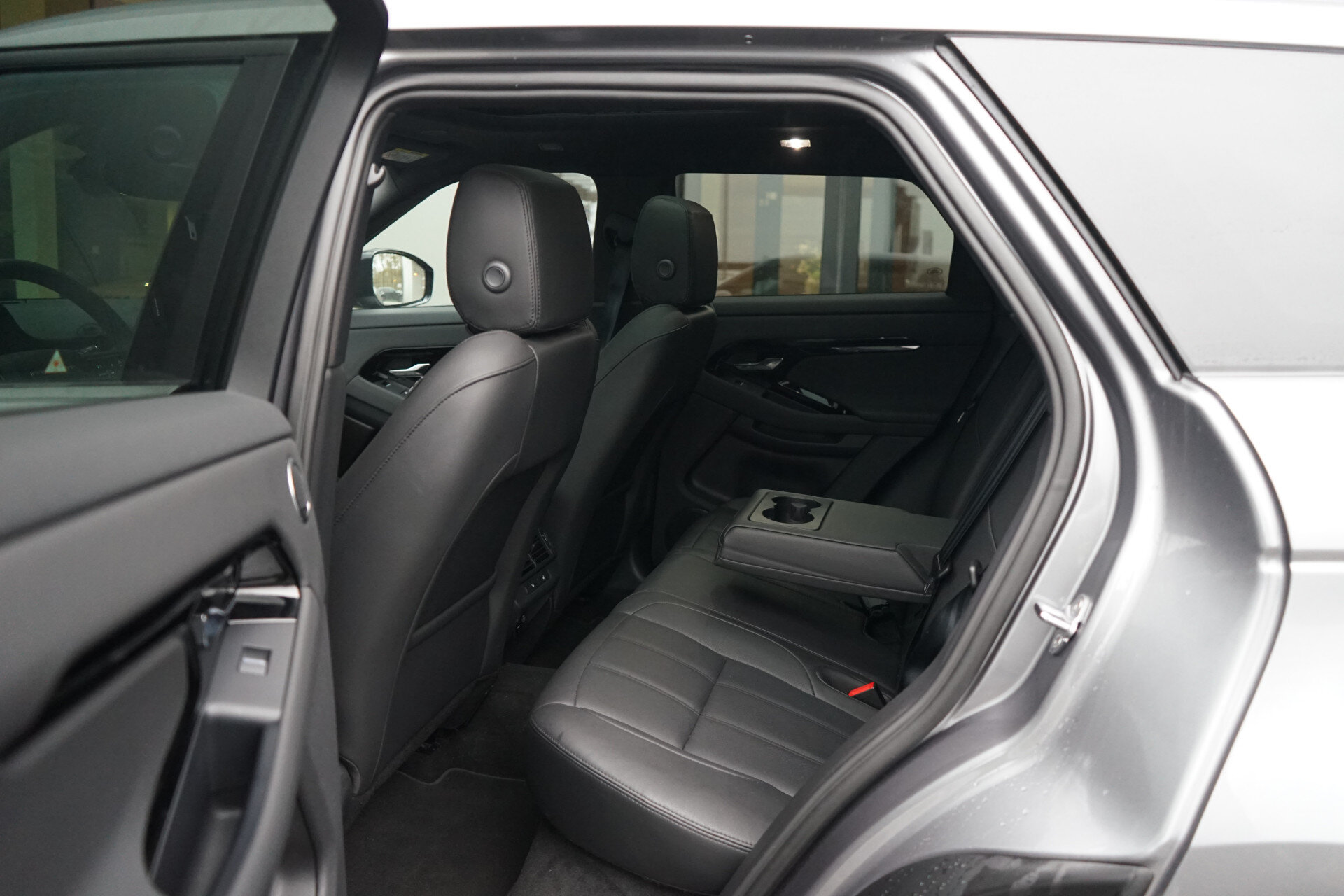 Land Rover Range Rover Evoque P270e PHEV AWD Graphite Edition | Occasion Lease vanaf € 954 p/m - Afbeelding 5