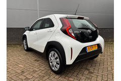 Toyota Aygo X 1.0 VVT-i MT Play Apple Carplay / Android Auto - Afbeelding 2