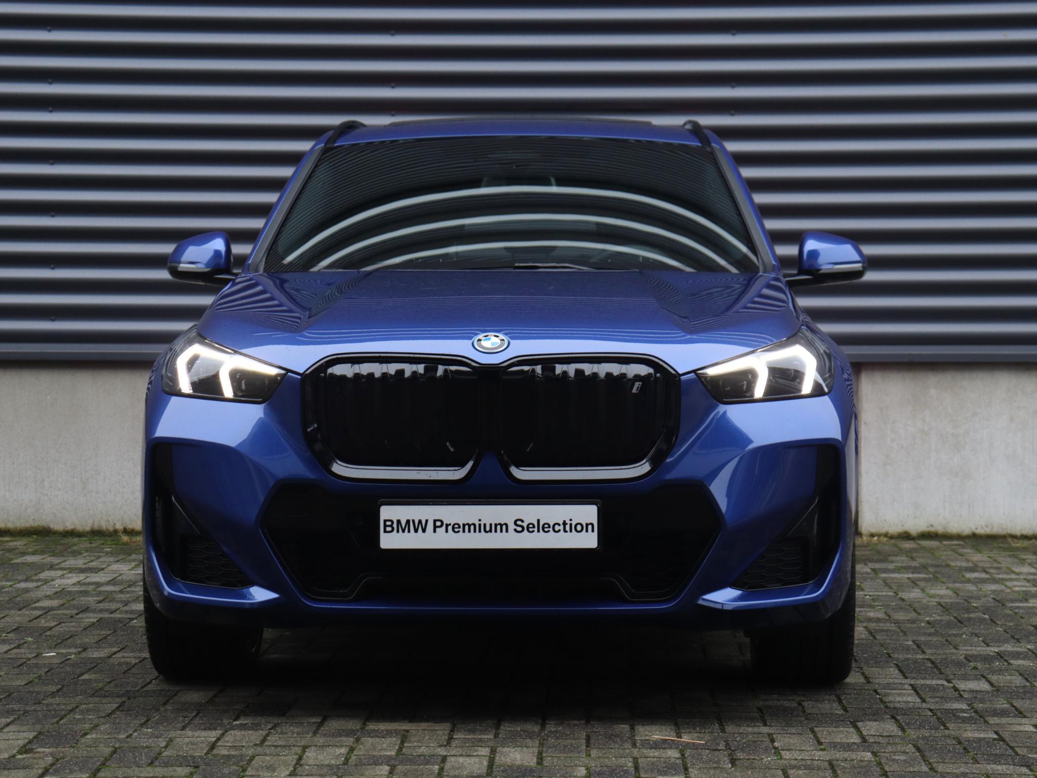 BMW iX1 eDrive20 - Afbeelding 3