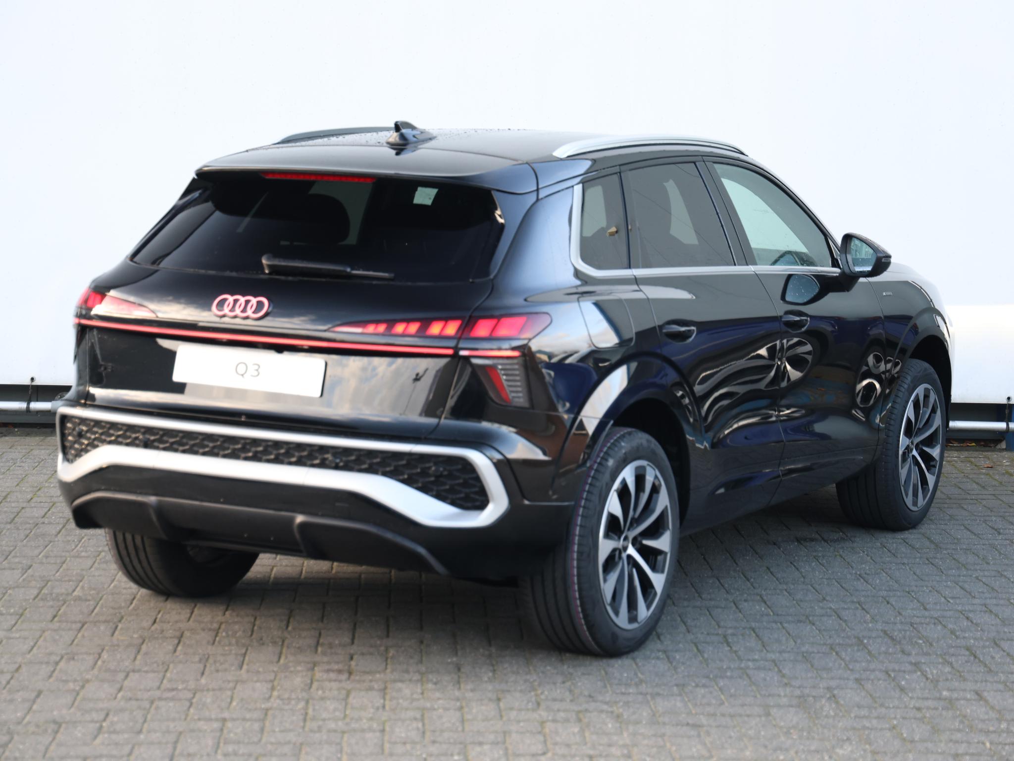 Audi Q3 S edition e-hybrid 200 kW / 272 PK Hatchback - Afbeelding 5