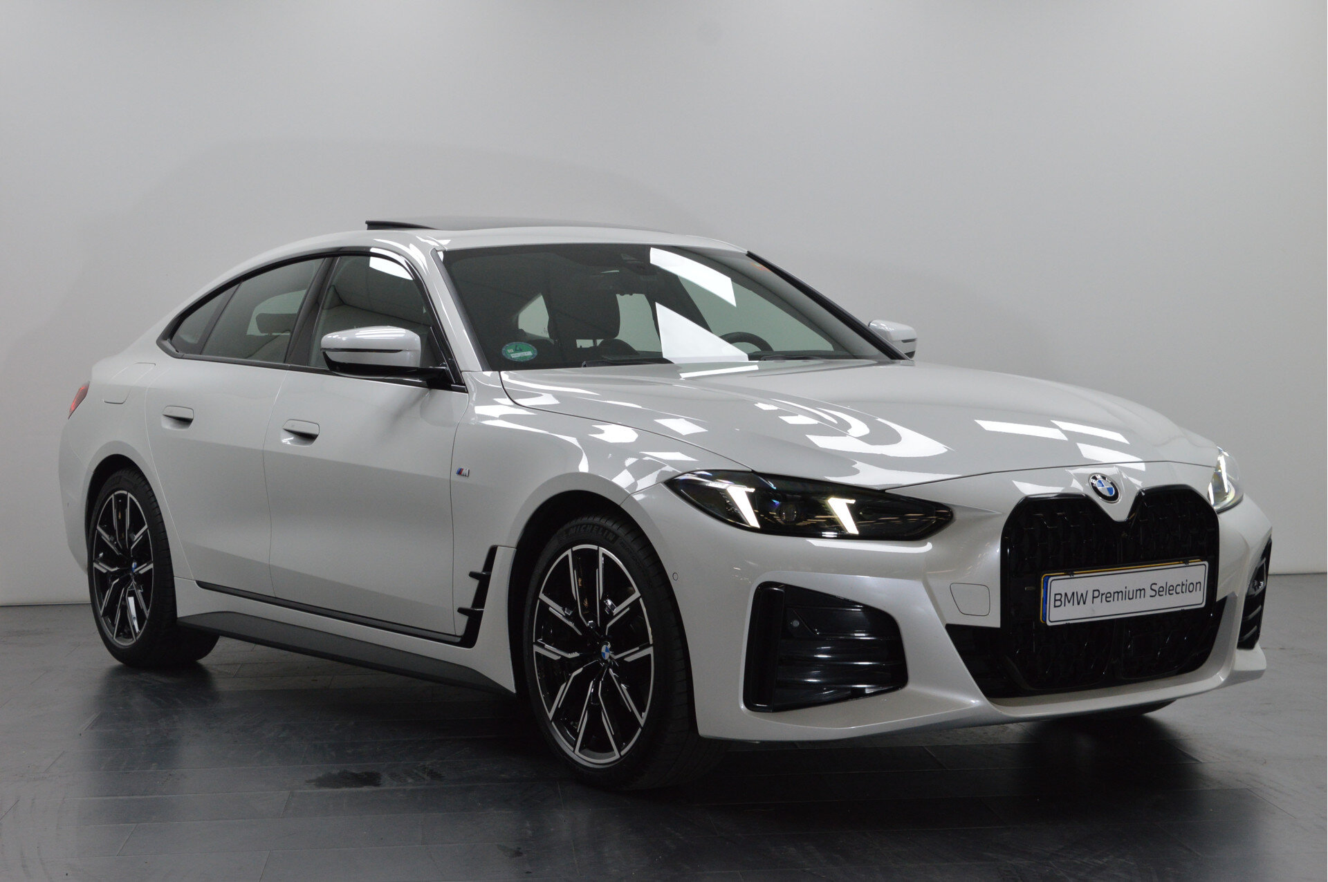 BMW 4 Serie Gran Coupé 420i M Sport Automaat - Afbeelding 2