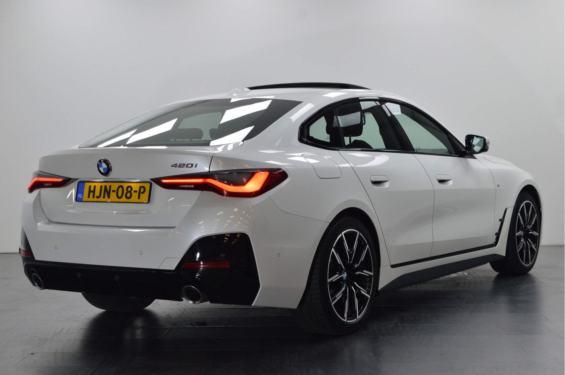 BMW 4 Serie Gran Coupé 420i M Sport Automaat - Afbeelding 3