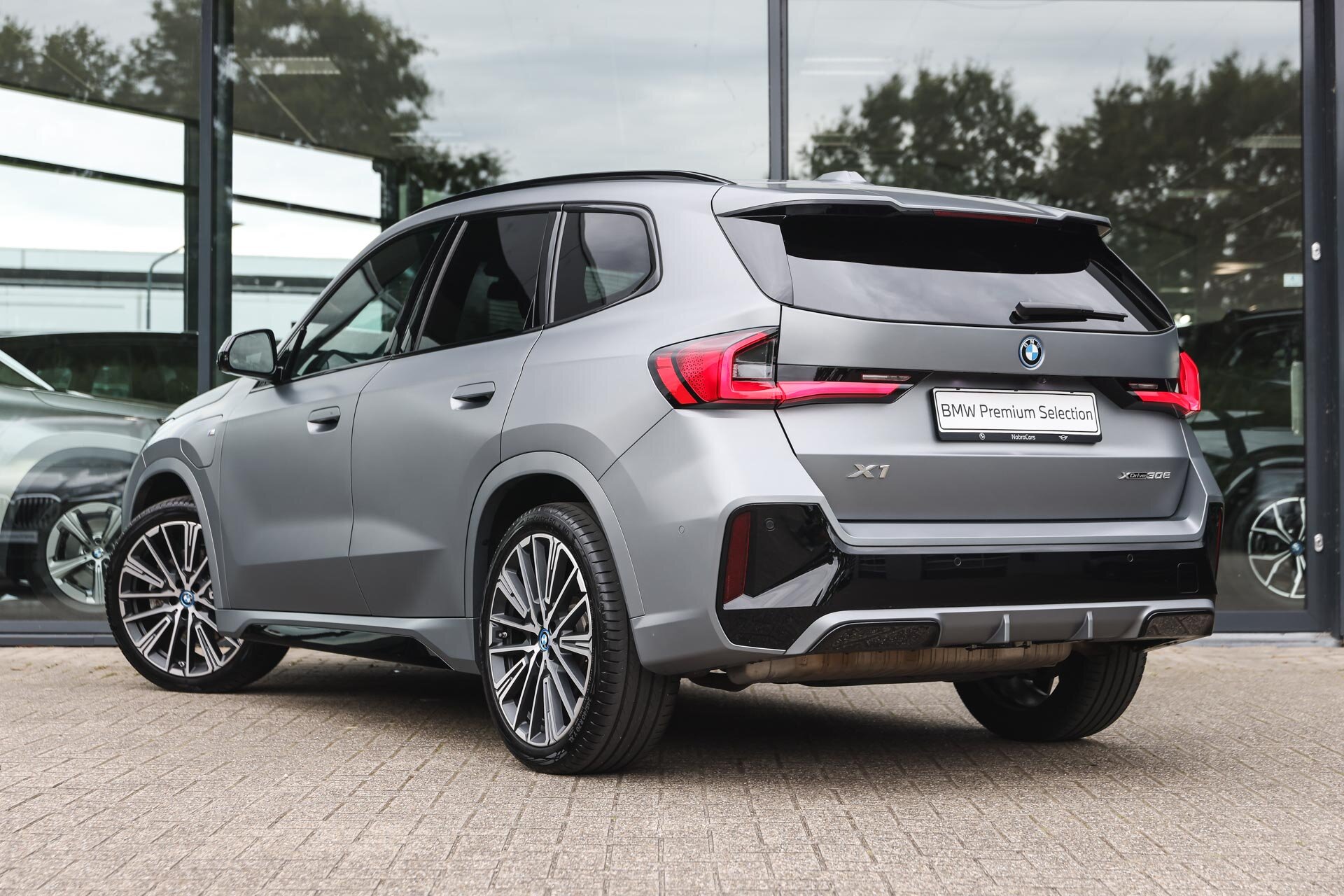 BMW X1 xDrive30e High Executive M Sport Automaat - Afbeelding 2