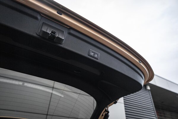 elektrisch bedienbare achterklep