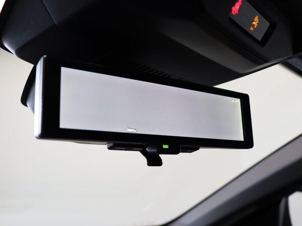 camerabeeld in binnenspiegel camerabeeld in binnenspiegel