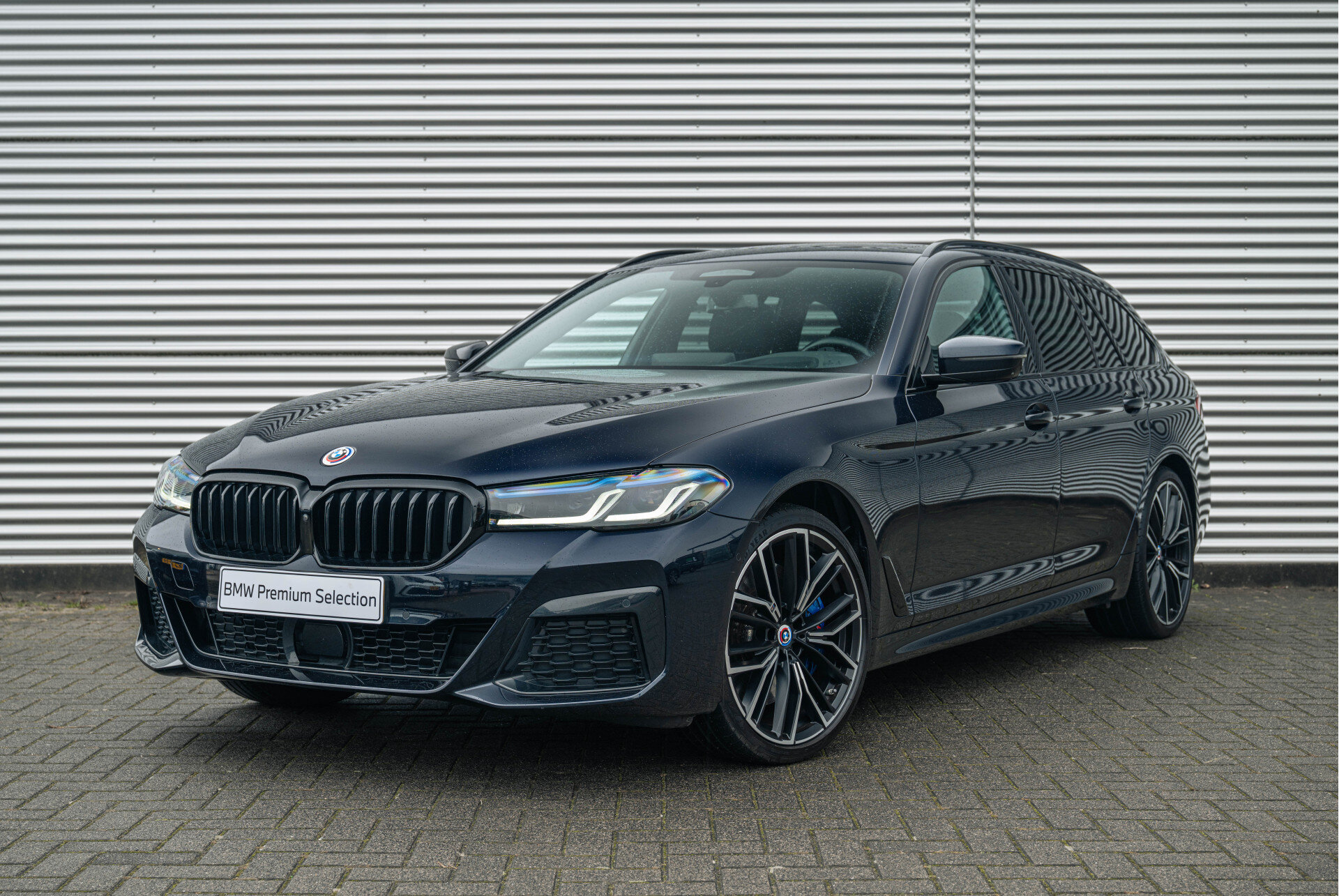 BMW 5 Serie Touring 540i xDrive High Executive M Sport Automaat - Afbeelding 1