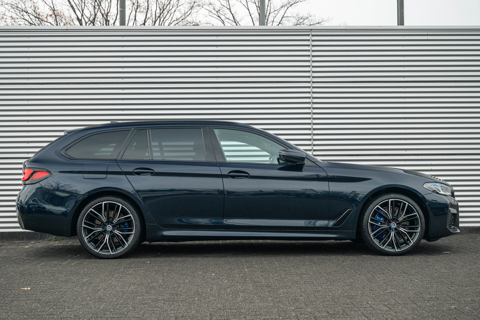 BMW 5 Serie Touring 540i xDrive High Executive M Sport Automaat - Afbeelding 3