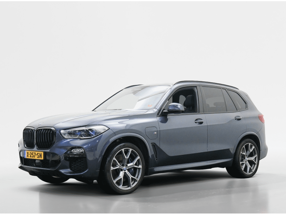 BMW X5 xDrive45e High Executive | M-Sport | Laser | 360° | Trekhaak - Afbeelding 1