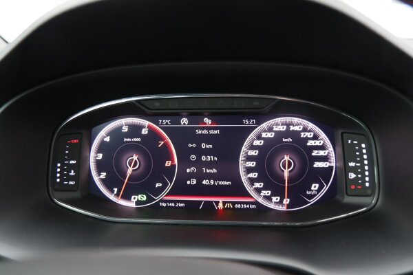 volledig digitaal instrumentenpaneel volledig digitaal instrumentenpaneel