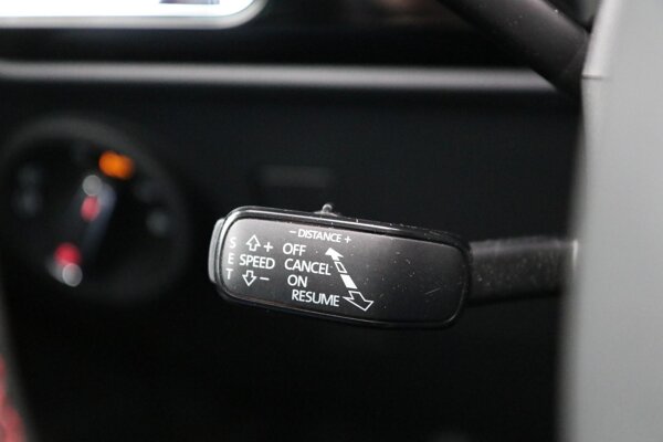 cruise control adaptief met Stop&Go cruise control adaptief met Stop&Go