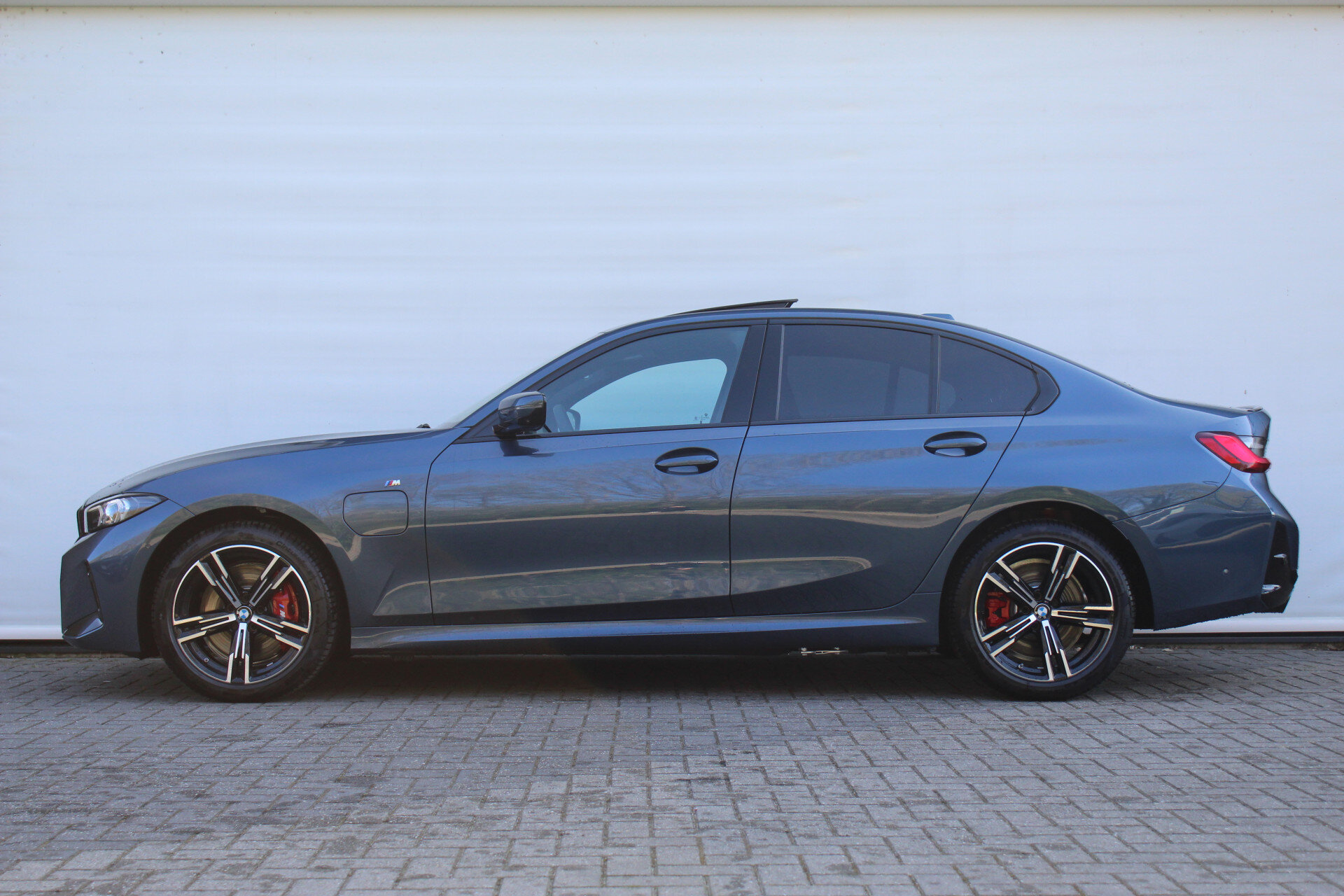 BMW 3 Serie 330e High Executive M Sport Automaat - Afbeelding 3