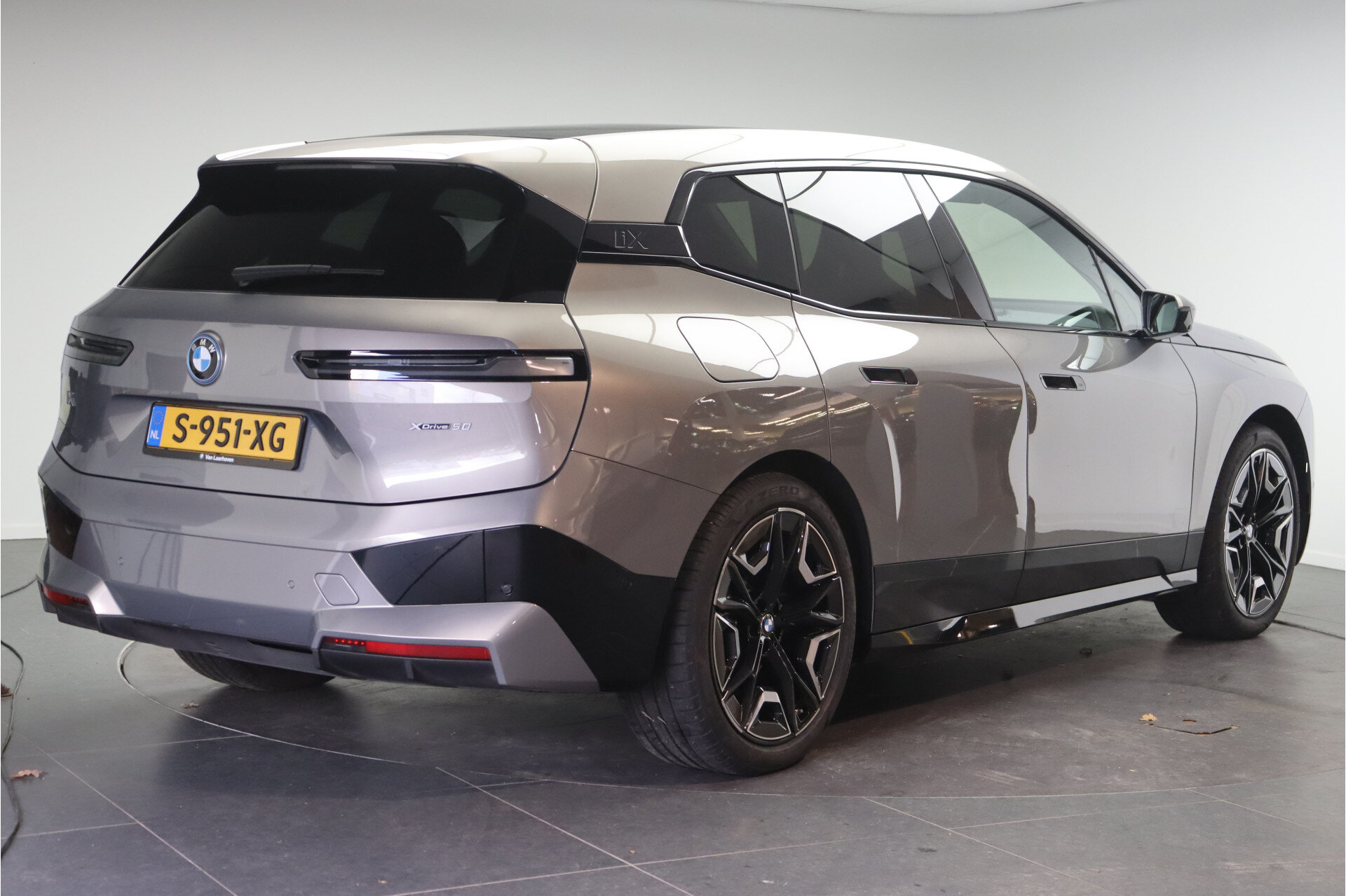 BMW iX xDrive50 High Executive - Afbeelding 3