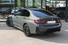 BMW 3 Serie 330e M Sport Automaat - Afbeelding 2