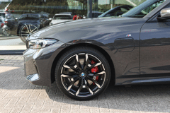 BMW 3 Serie 330e M Sport Automaat - Afbeelding 4