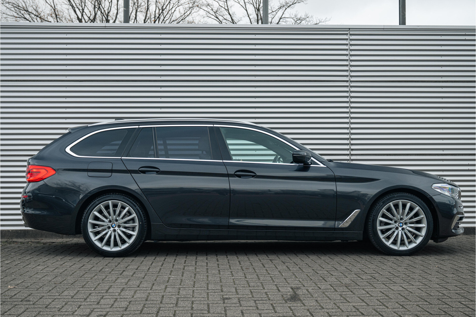 BMW 5 Serie Touring 520i High Executive Luxury Line Automaat - Afbeelding 3