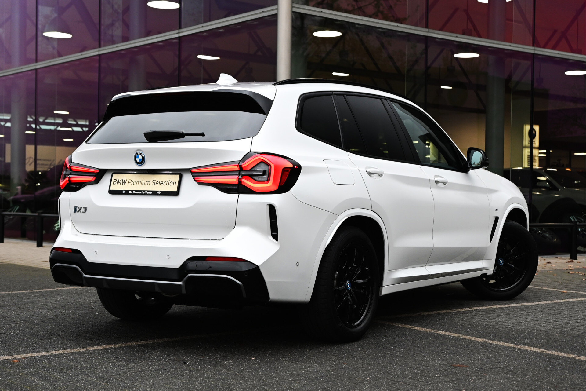 BMW iX3 Executive - Afbeelding 2