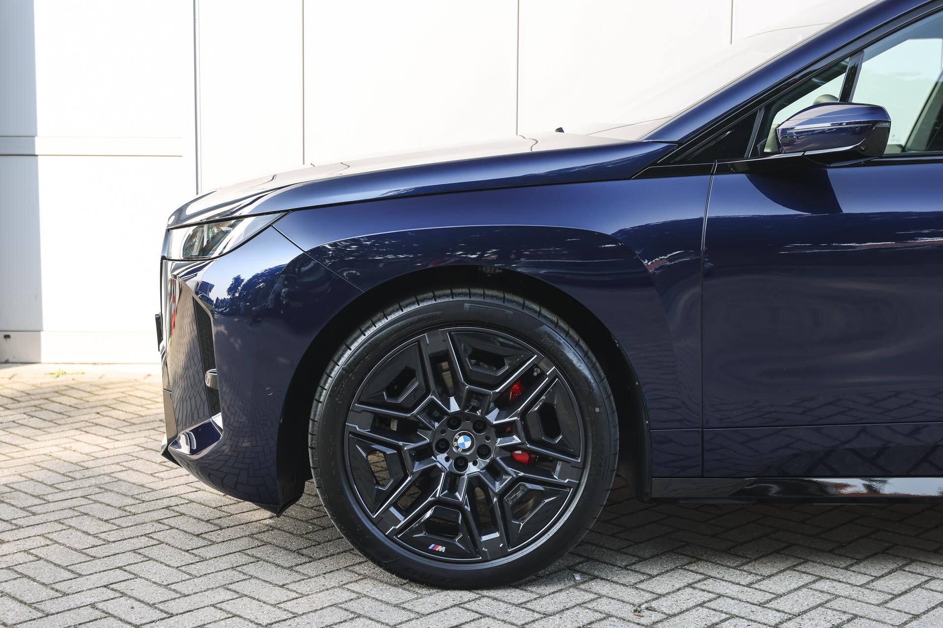 BMW iX xDrive60 M Sport - Afbeelding 4