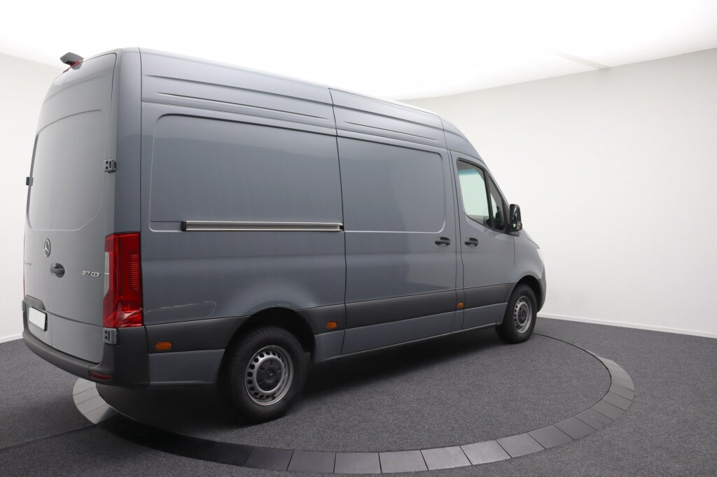Mercedes-Benz Sprinter 317CDI RWD | L2H2 Pro | Cruise ctrl | Betimmering | Stoelverwarm - Afbeelding 2
