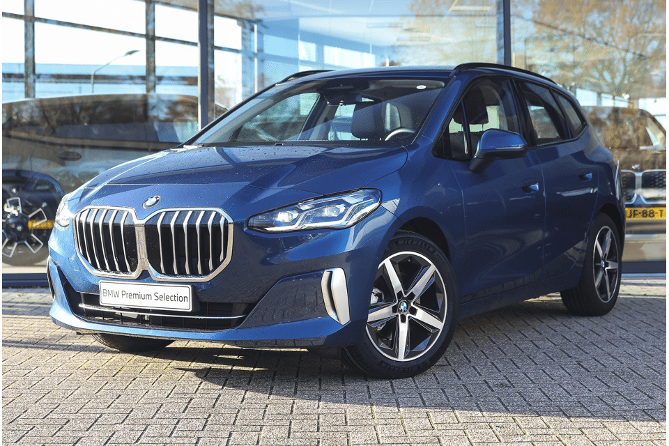 BMW 2 Serie Active Tourer 218i Luxury Line Automaat - Afbeelding 1