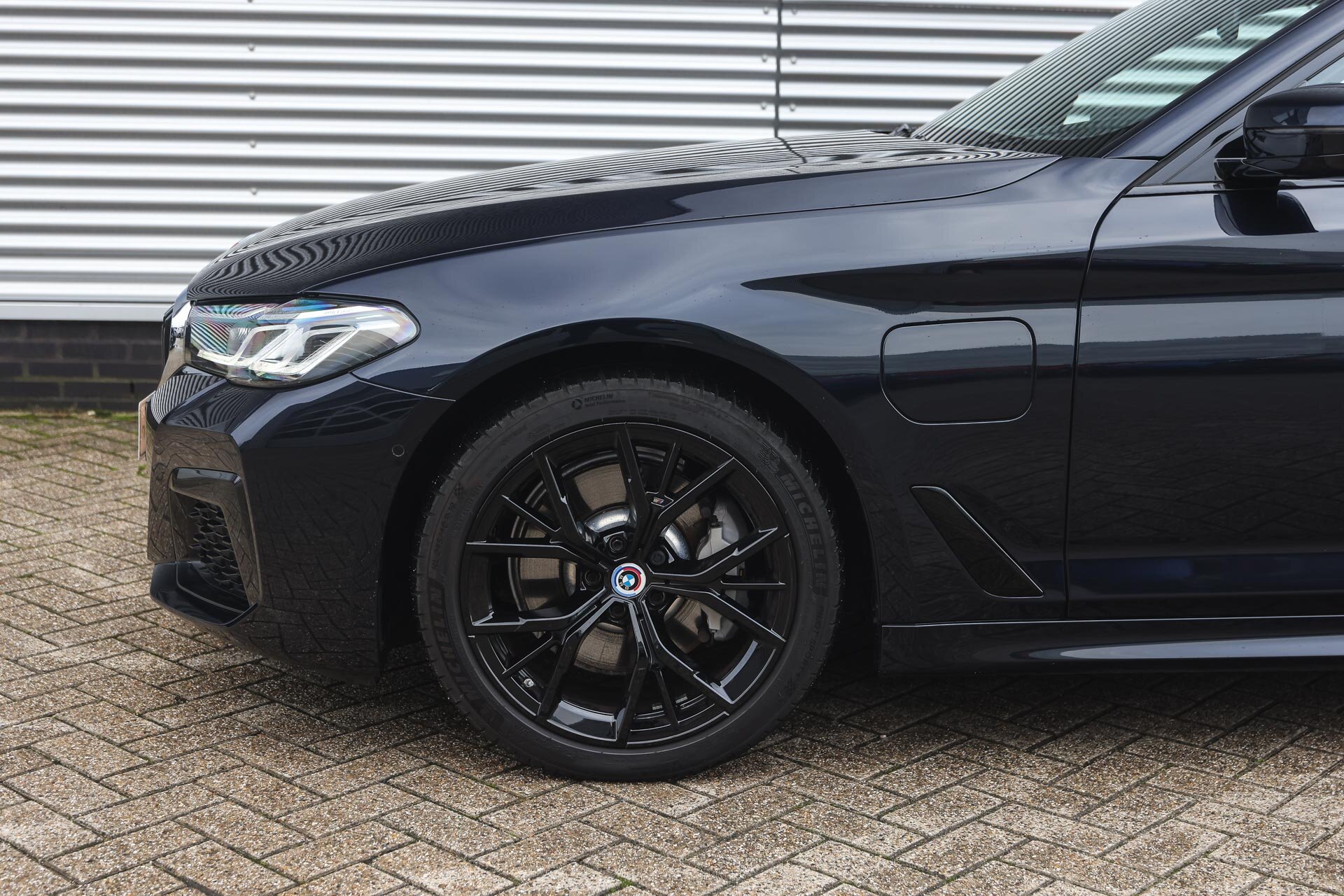 BMW 5 Serie Touring 530e High Executive M Sport Automaat - Afbeelding 5