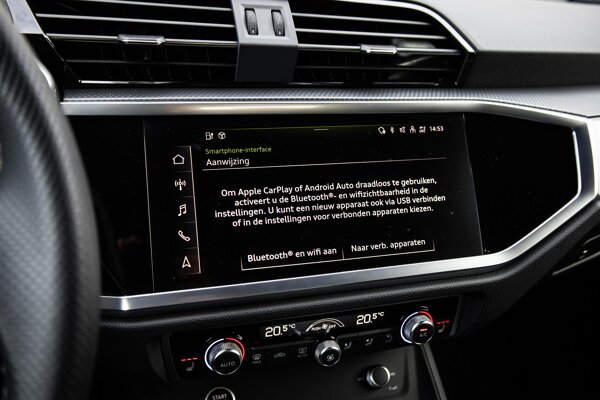 Apple Carplay/Android Auto