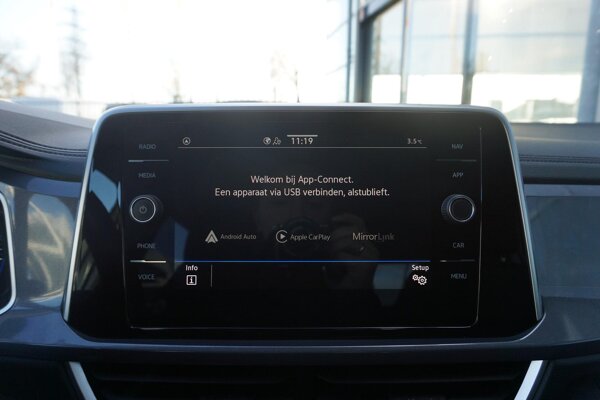 Apple Carplay/Android Auto