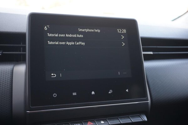 Apple Carplay/Android Auto