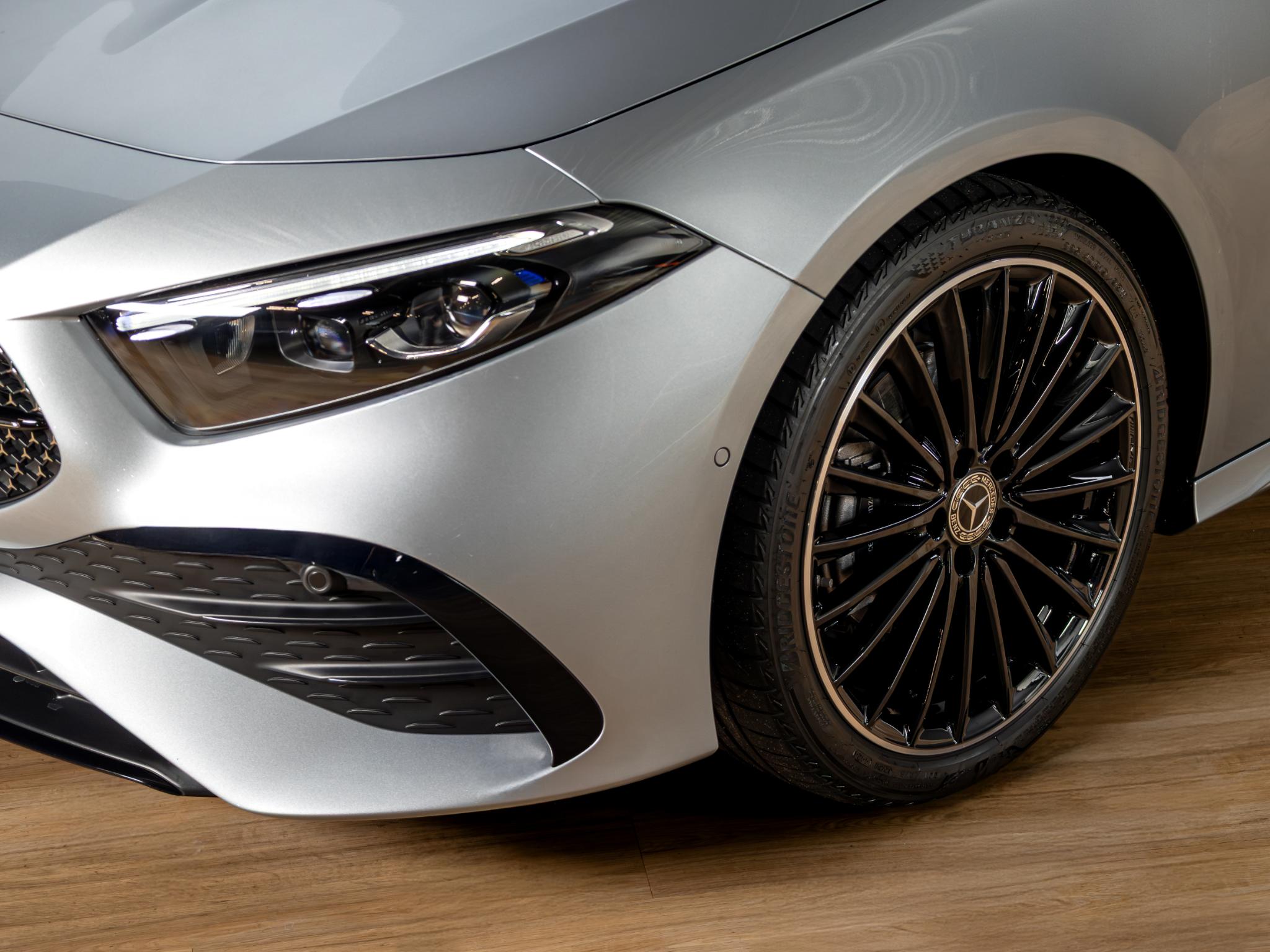 Mercedes-Benz A-Klasse Limousine 180 Star Edition AMG Line PLUS - Afbeelding 5