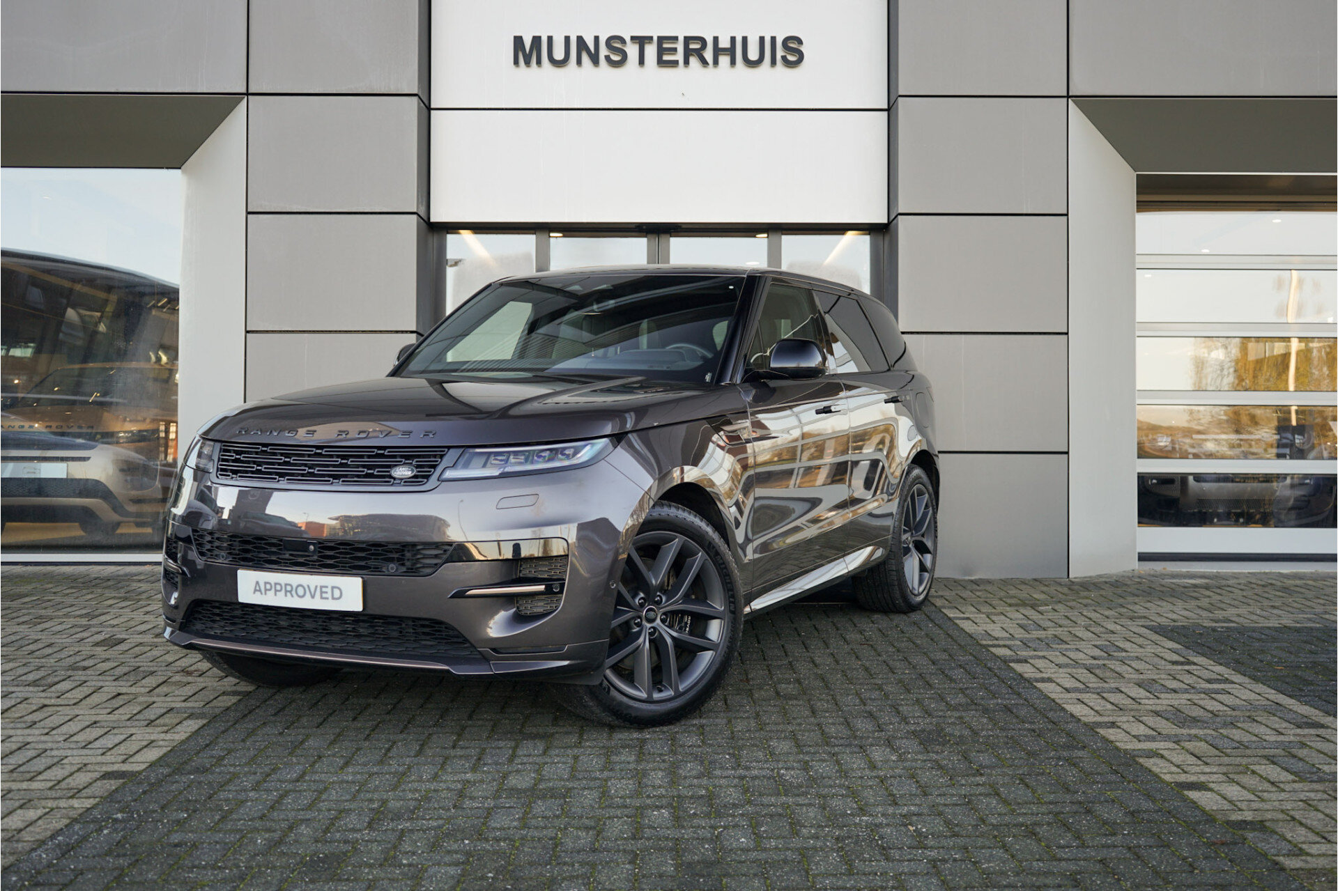 Land Rover Range Rover Sport 3.0 P440e Dynamic SE