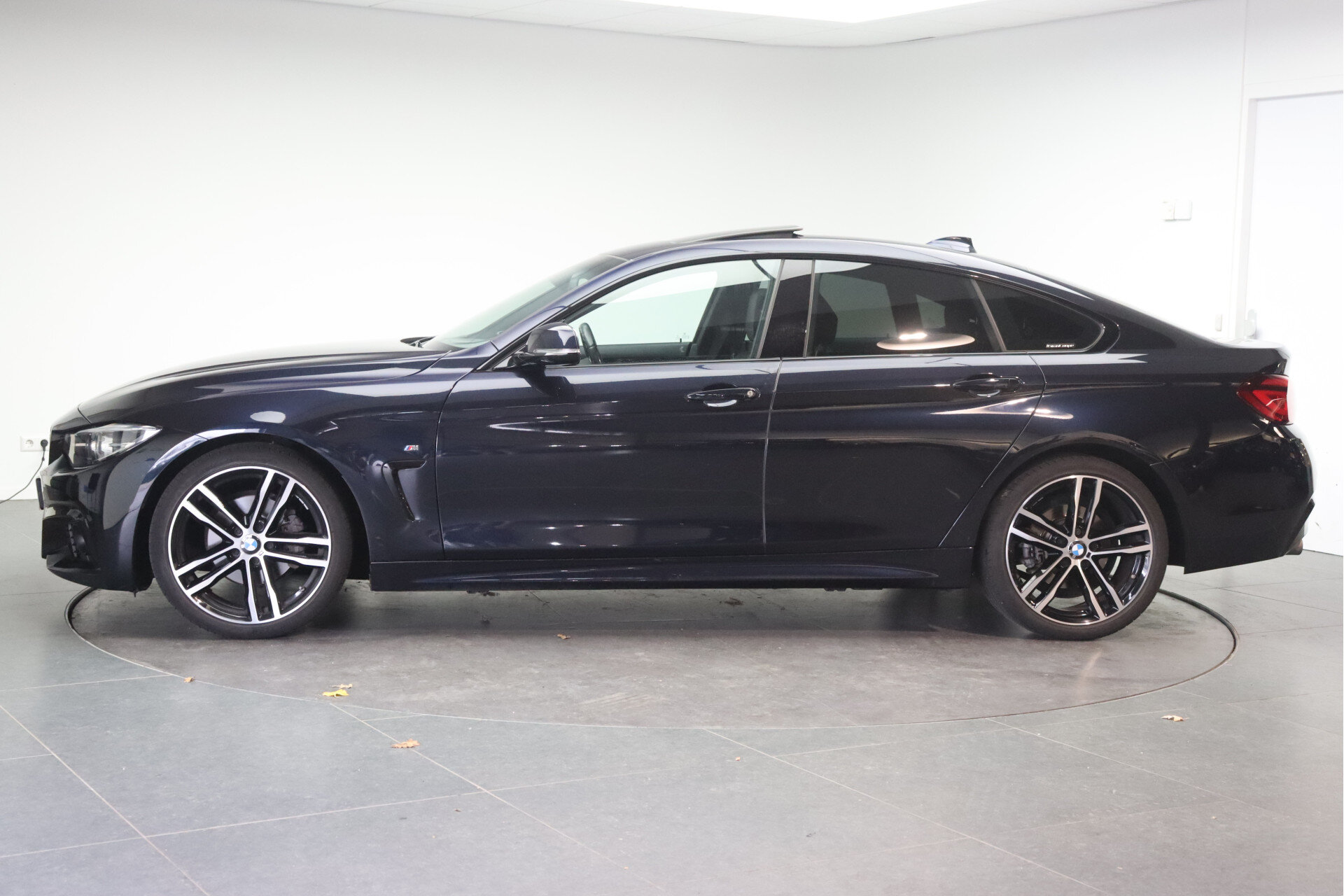 BMW 4 Serie Gran Coupé 418i Executive M Sport Automaat - Afbeelding 2